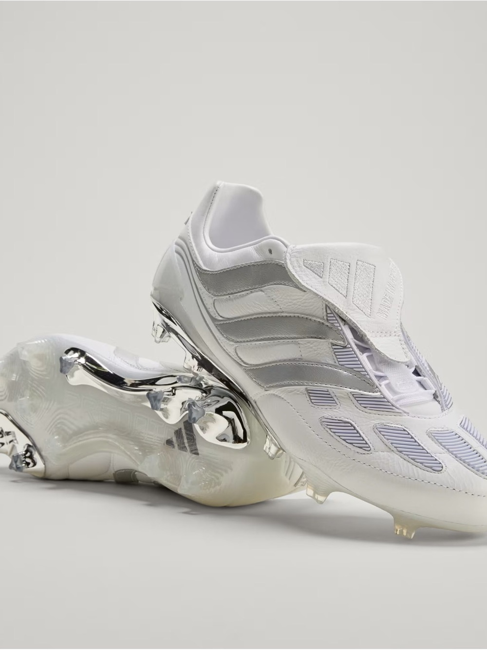 PREDATOR PRECISION FIRM GROUND CLEATS White and Silver